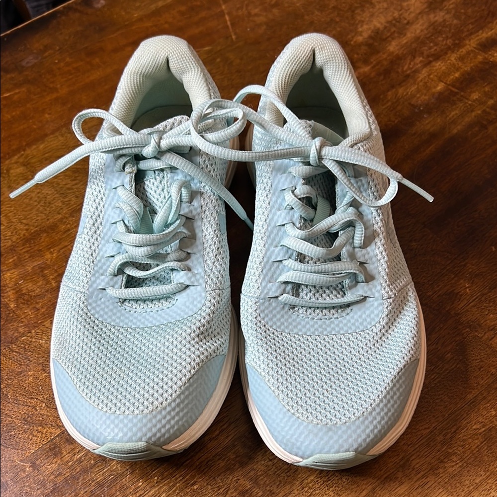 Under Armour Blue Athletic Shoes with Breathable Mesh